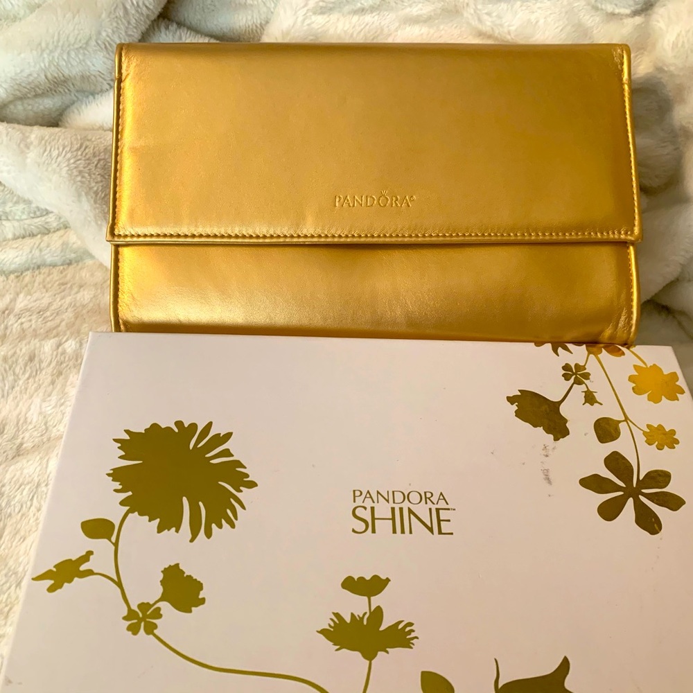 Pandora shine clutch! Perfect for special occasions!